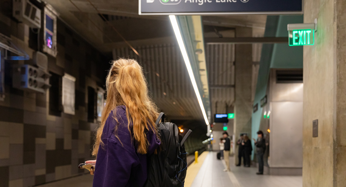 Young woman looking away from the camera.